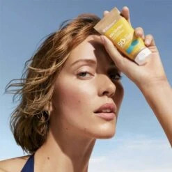 Biotherm Waterlover Crème Solaire Anti-âge SPF 50+ - Contenance : 50 Ml -Jequiti Shop 62696f746865726d2d77617465726c6f7665722d6372656d652d736f6c616972652d616e74692d6167652d7370662d35302d32335093fd
