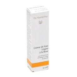 Dr. Hauschka Dr Hauschka Crème De Jour Légère à La Rose - Contenance : 30 Ml -Jequiti Shop 64722d6861757363686b612d6372656d652d64652d6a6f75722d6c65676572652d612d6c612d726f73652d33306d6c2d666163654f53d40b