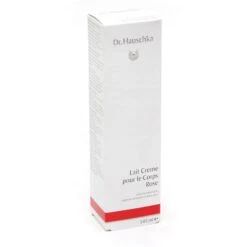 Dr. Hauschka Dr Hauschka Lait Crème Pour Le Corps Rose - Contenance : 145 Ml -Jequiti Shop 64722d6861757363686b612d6c6169742d6372656d652d706f75722d6c652d636f7270732d726f73652d3134356d6c2d666163653cc62055