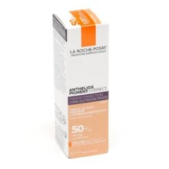 LA ROCHE-POSAY La Roche Posay Anthelios Pigment Correct SPF 50+ - Contenance : 50 Ml -Jequiti Shop 6c612d726f6368652d706f7361792d616e7468656c696f732d7069676d656e742d636f72726563742d756e696669652d6c652d7465696e742d666f6e6365652d73706635302d35306d6c2d6661636512d6d2eb