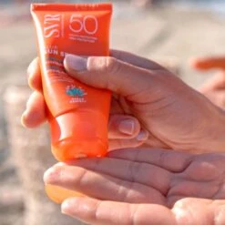 SVR Sun Secure Blur Crème Mousse SPF 50+ - Contenance : 50 Ml -Jequiti Shop 7376722d73756e2d7365637572652d626c75722d6372656d652d6d6f757373652d7370662d35302d3182ffe9c3