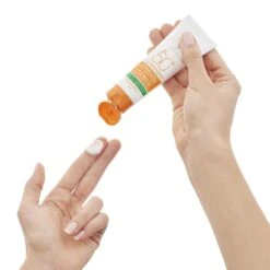 Vichy Capital Soleil Crème Matifiante 3-en-1 SPF 50+ - Contenance : 50 Ml -Jequiti Shop 76696368792d6361706974616c2d736f6c65696c2d6372656d652d6d6174696669616e74652d332d656e2d312d7370662d35302d32c5b848c6